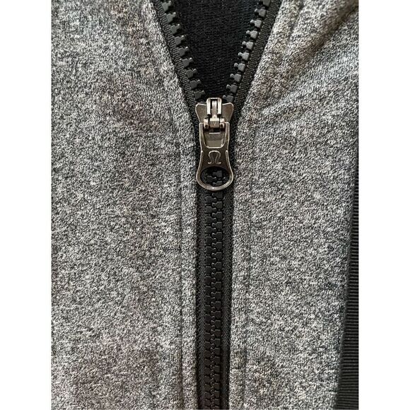 Lululemon Zip Up Hoodie Size 4 - Picture 2 of 5